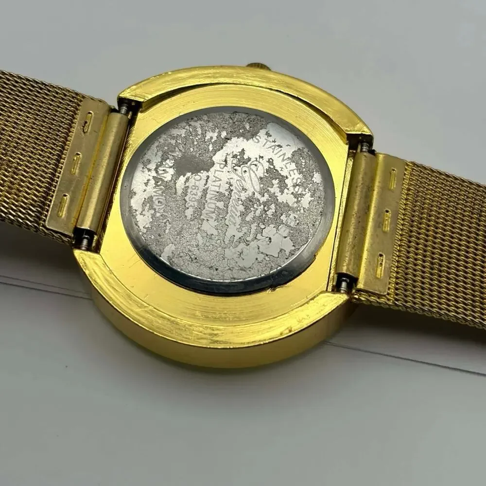 Gold Gevena Men’s Watch